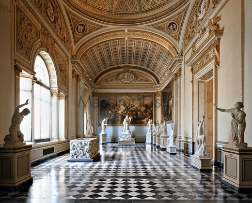 ART: Galleria Degli Uffizi, Sala di Niobe - R-US-01090