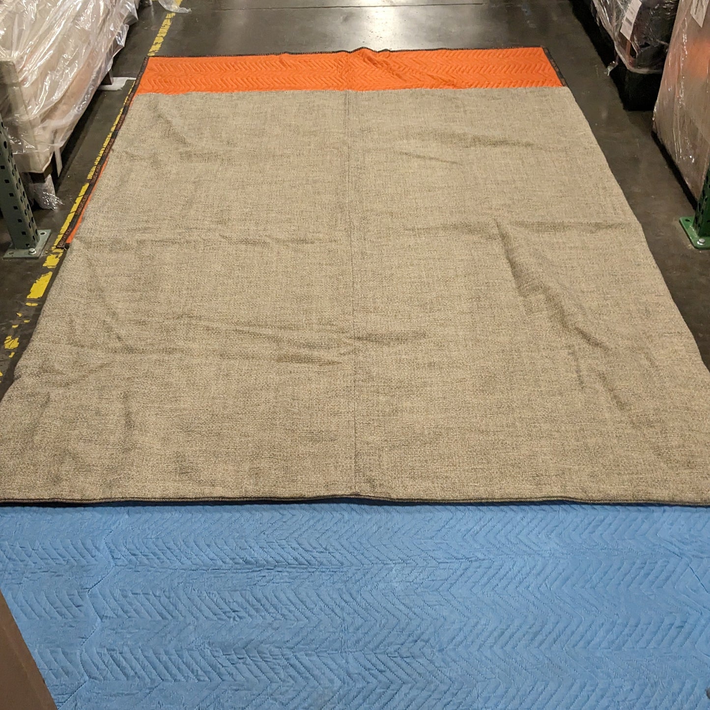 BED COVERLET - A67-359-02-M-9
