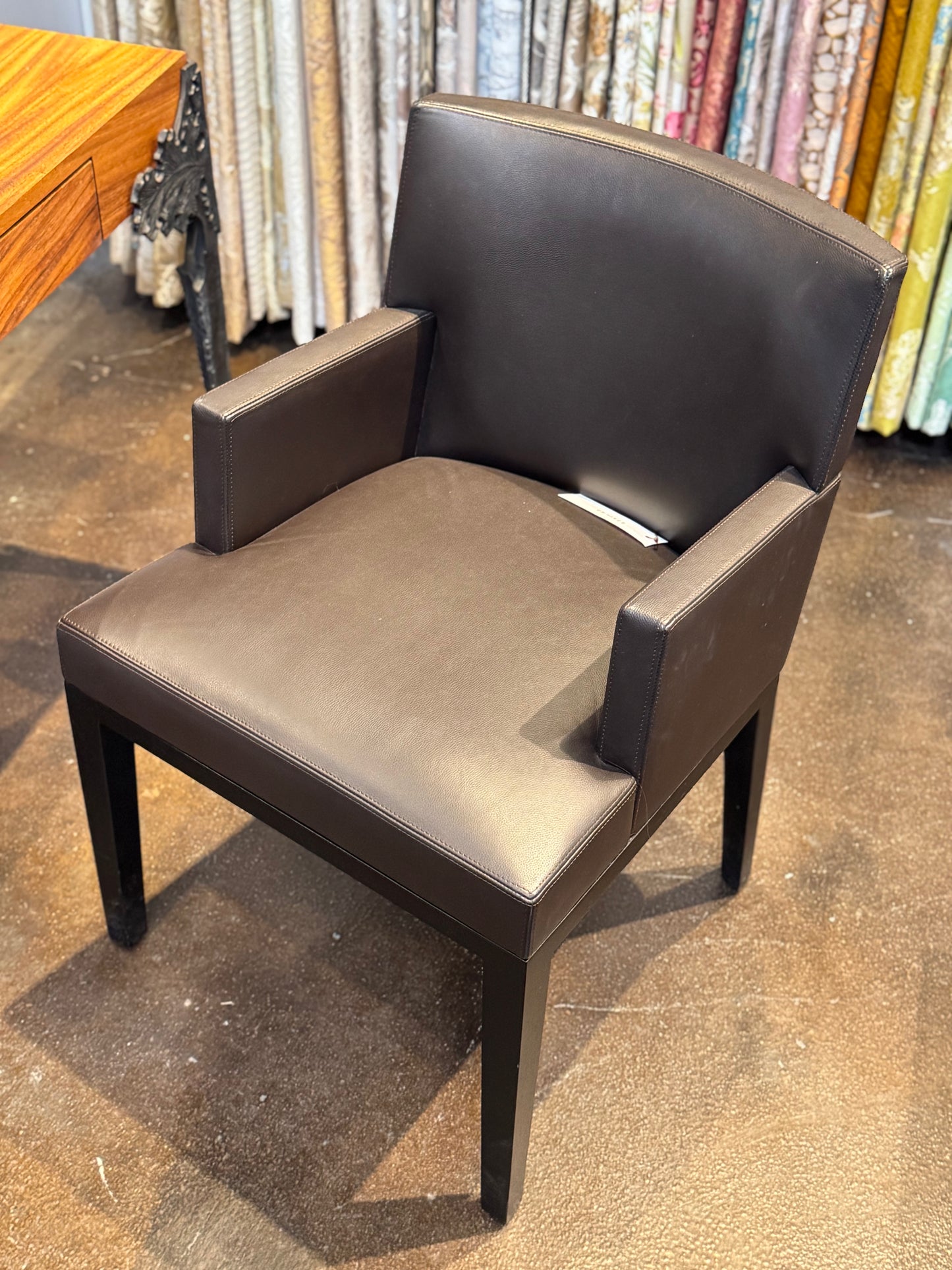 TORIBIO Arm Chair - F01-312-01-M-2