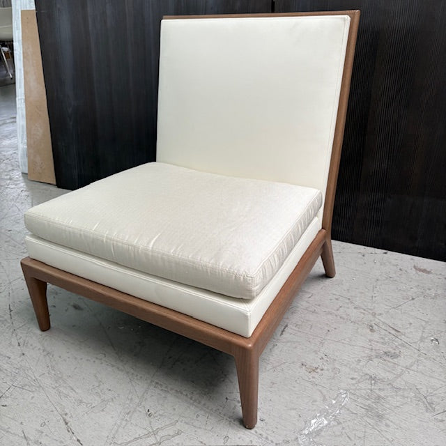 INFANTE Lounge Chair - F04-168-01-M-3