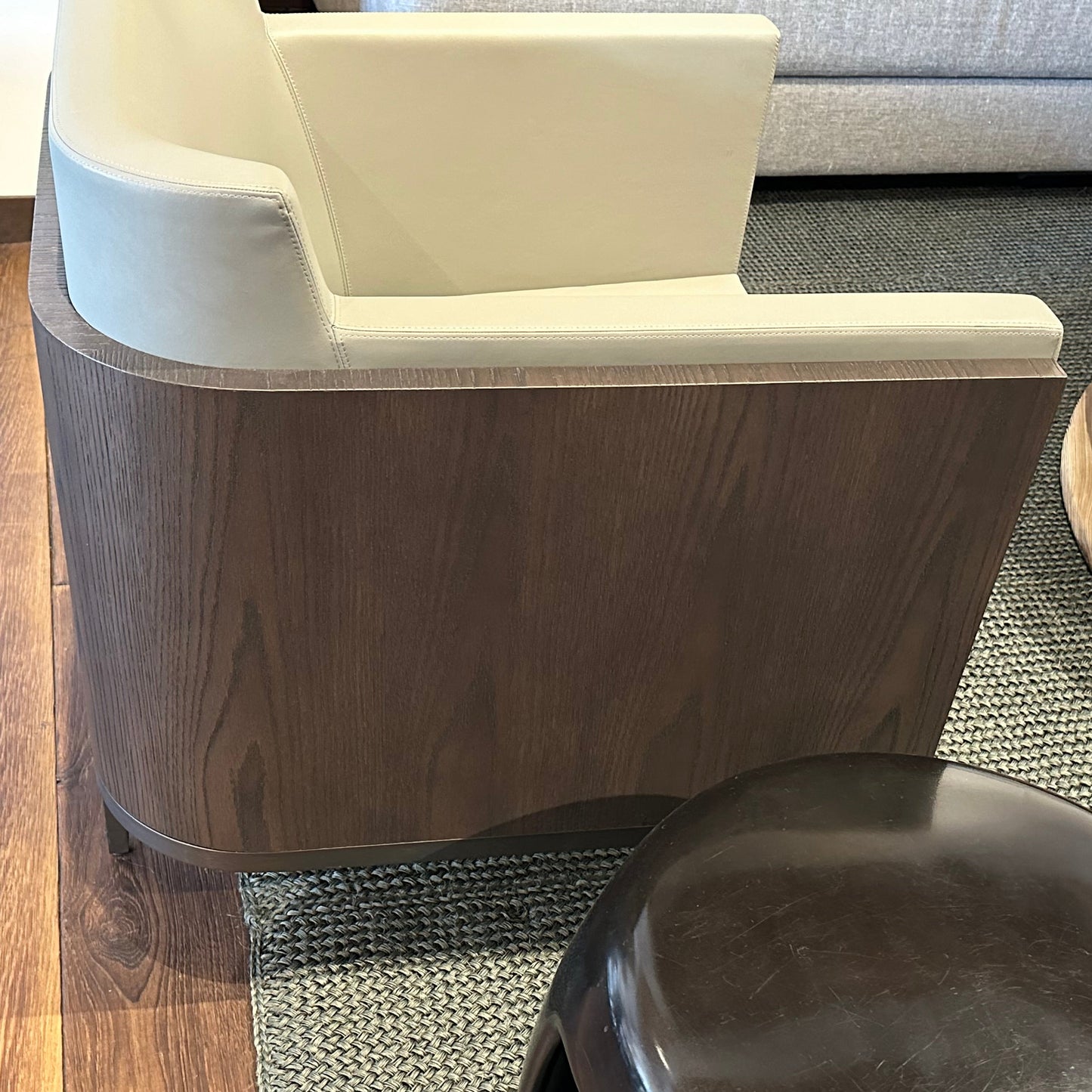 SHELTER Lounge Chair - F04-285-01-M-2