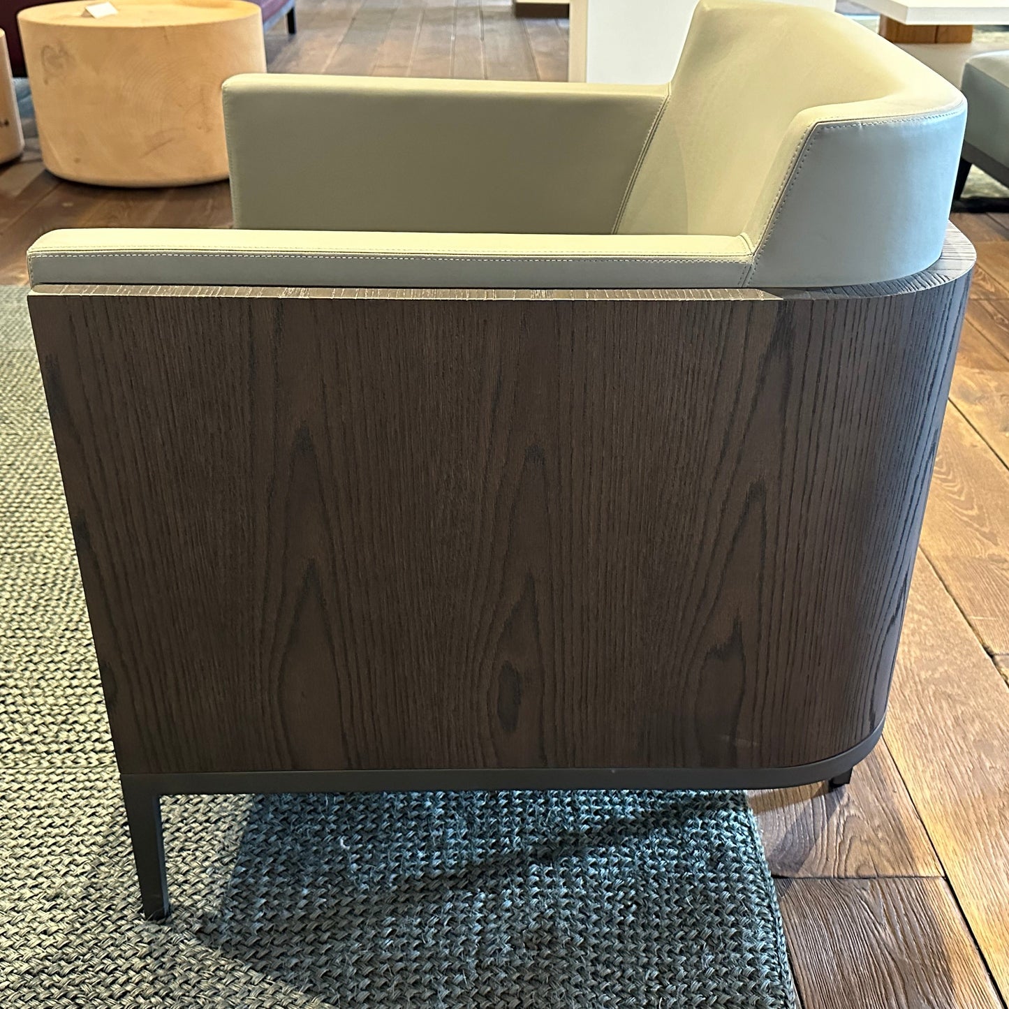 SHELTER Lounge Chair - F04-285-01-M-2