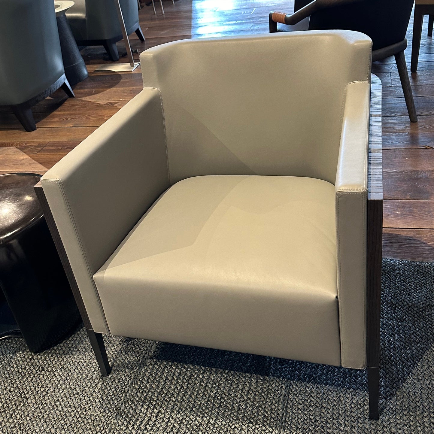 SHELTER Lounge Chair - F04-285-01-M-2