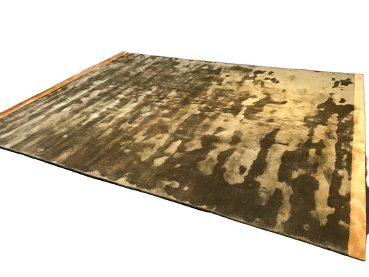 TAGE, 50% Silk/ 50% Wool, Class 12 Tufted Rug - R32-302-01-M-19