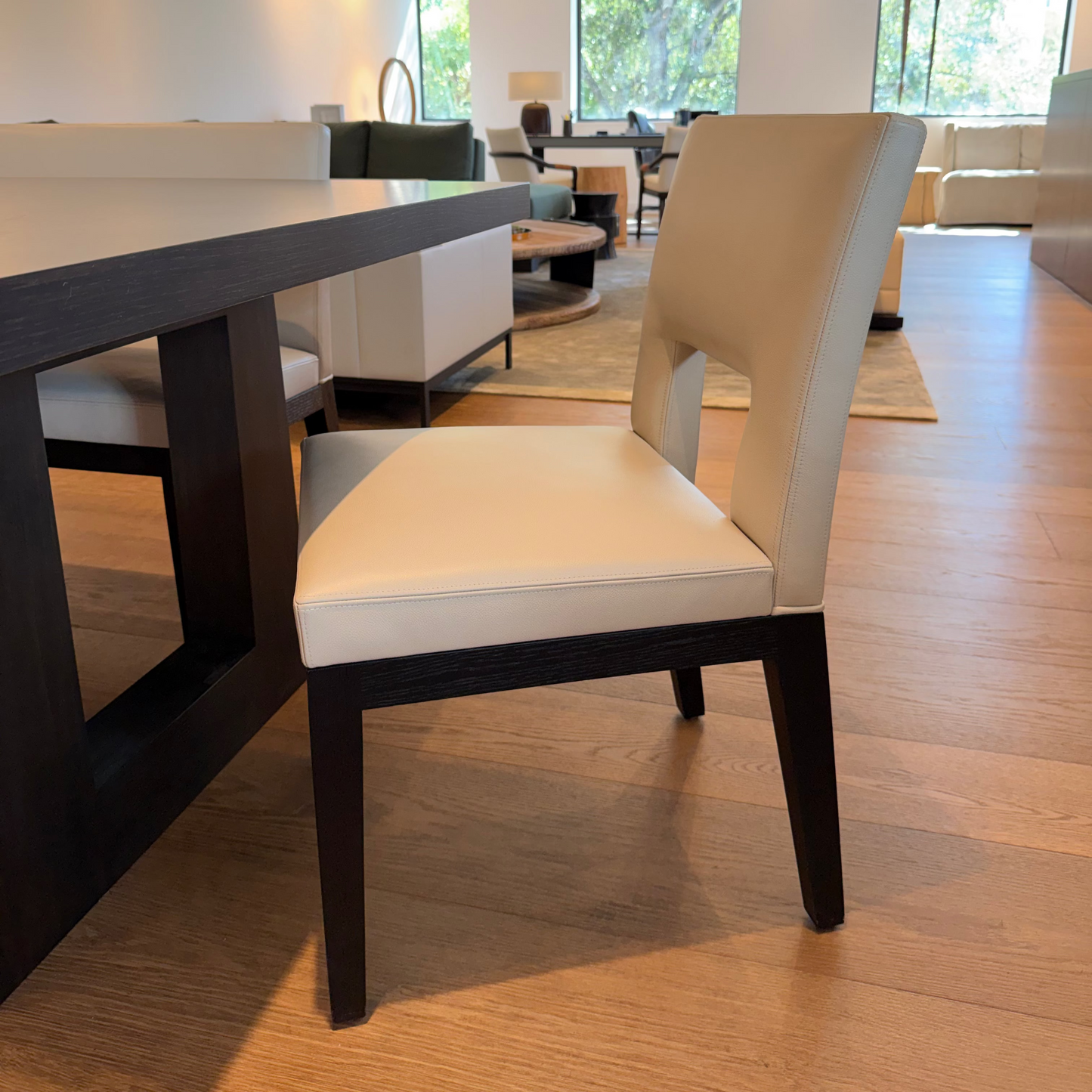 VELIN Chair - F03-320-01-S-8