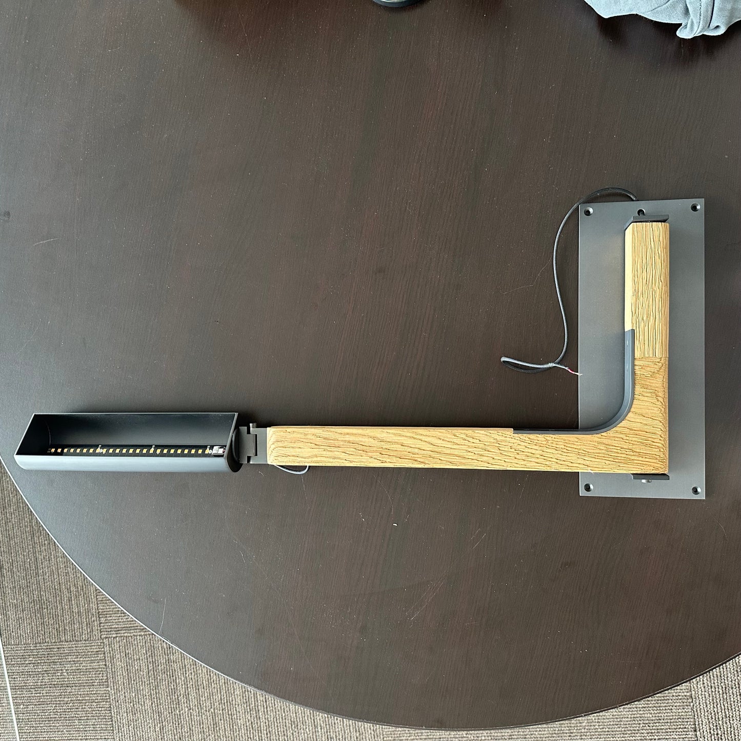 PIVOT Sconce - L22-259-01