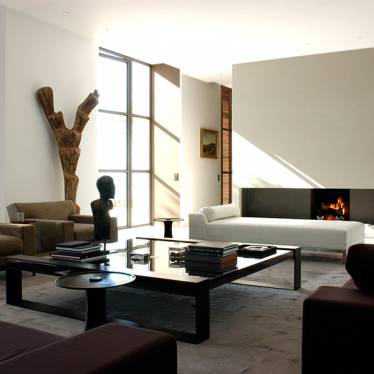 AUTAN Chaise: 78.75Wx39.5Dx20.25H with Oak, open grain base - F14-028-01