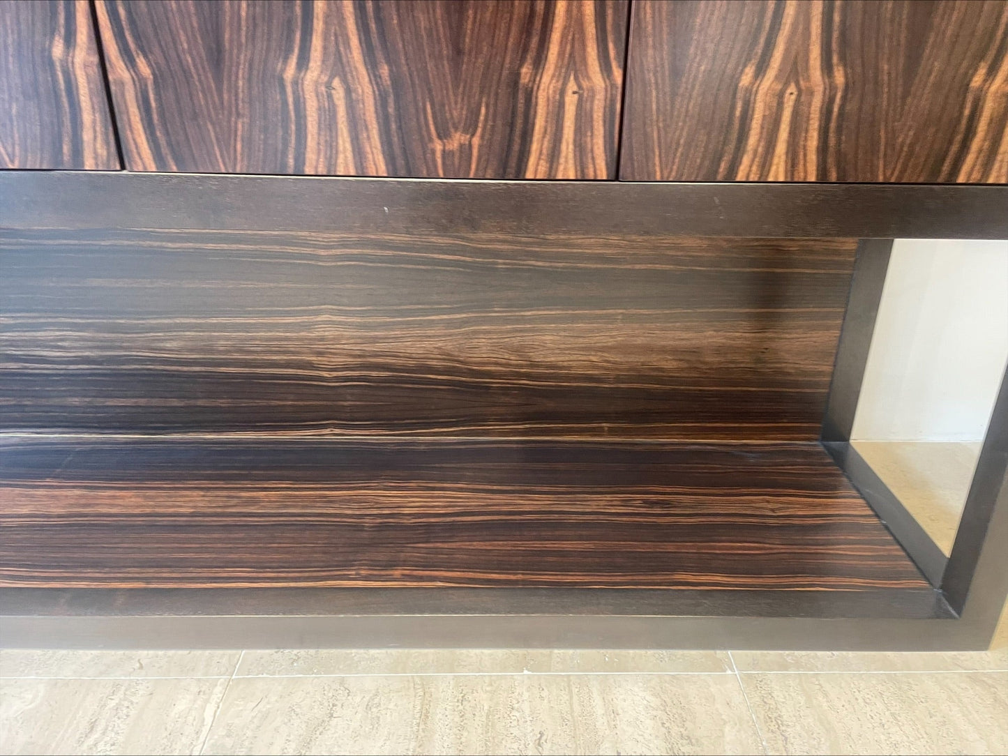 LUTH Cabinet - F11-190-01-M-2